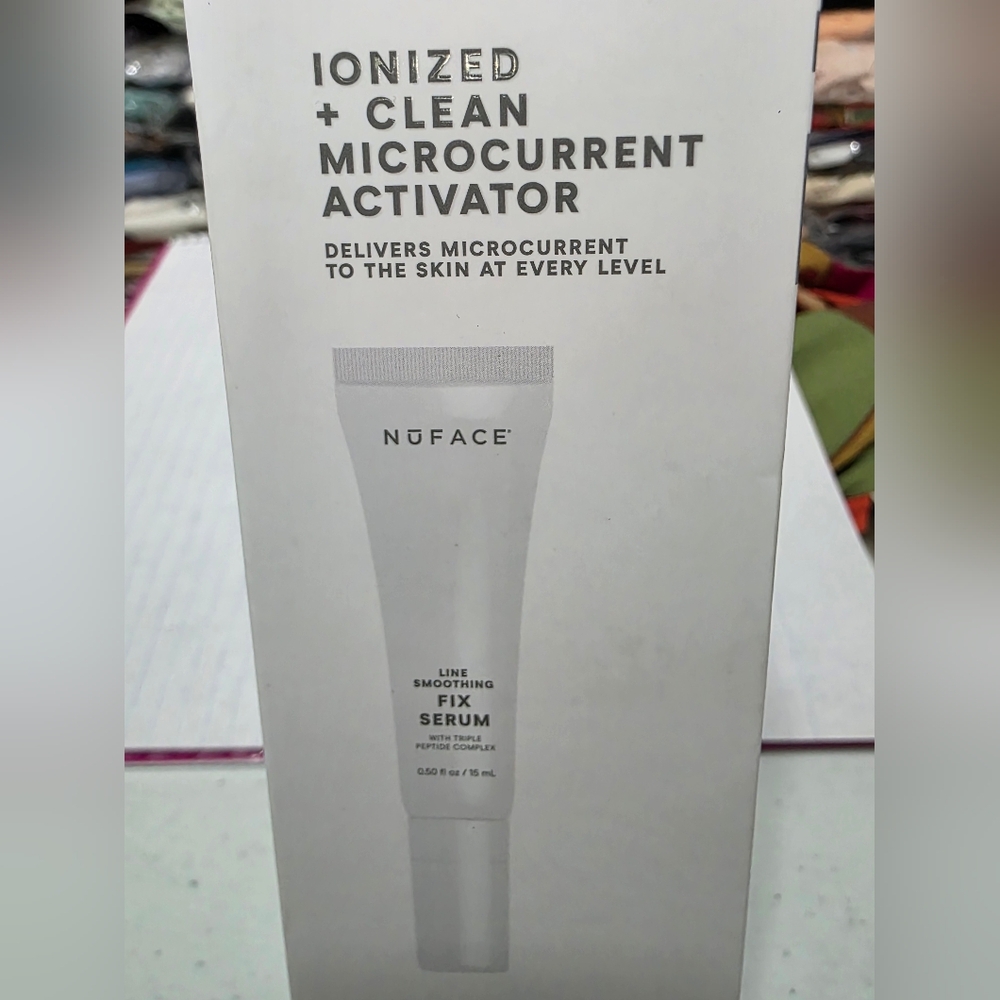 NuFace Silver and White Facial Device - Picture 2 of 6
